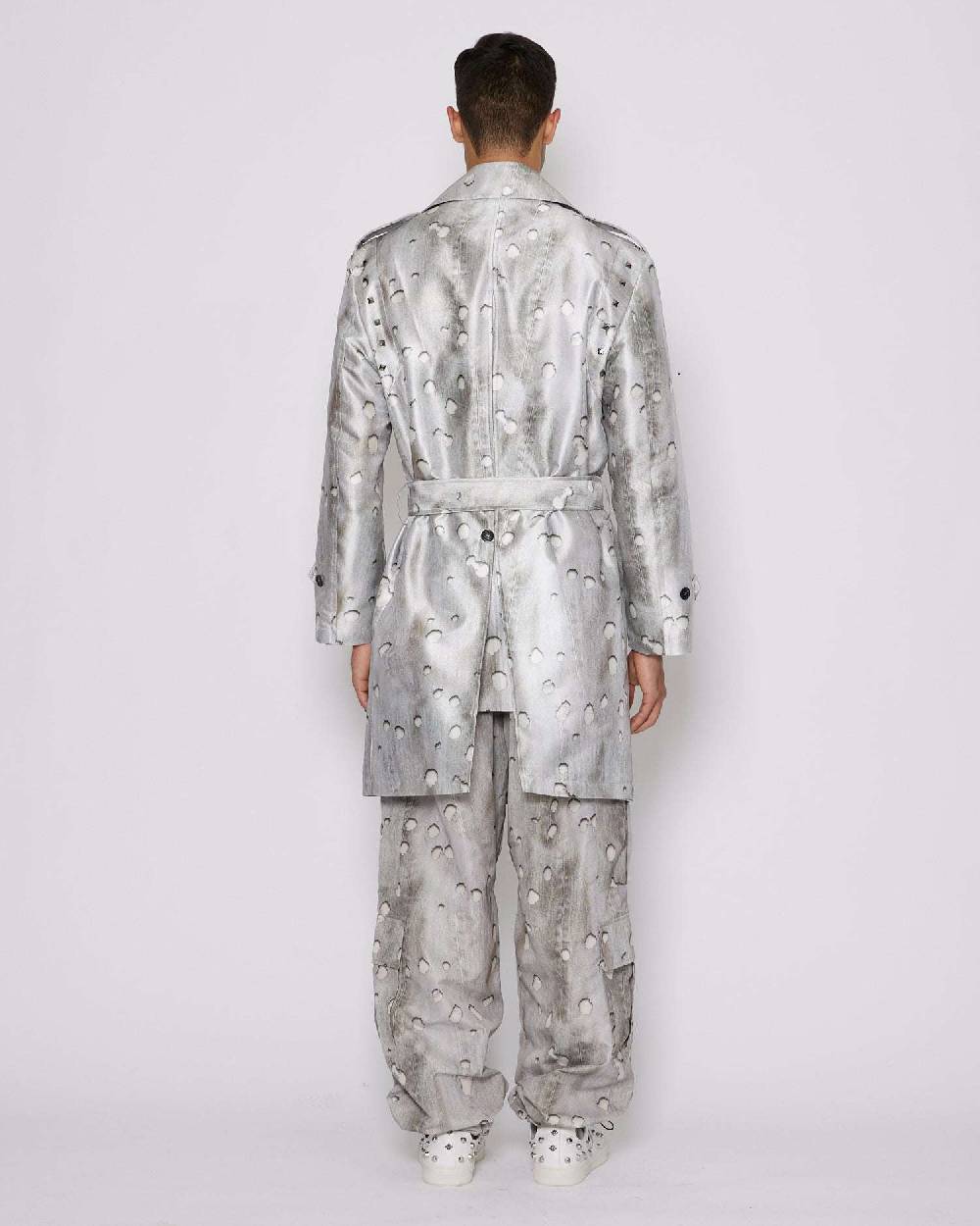 John Richmond Trench con motivo ton sur tone Negozi Online