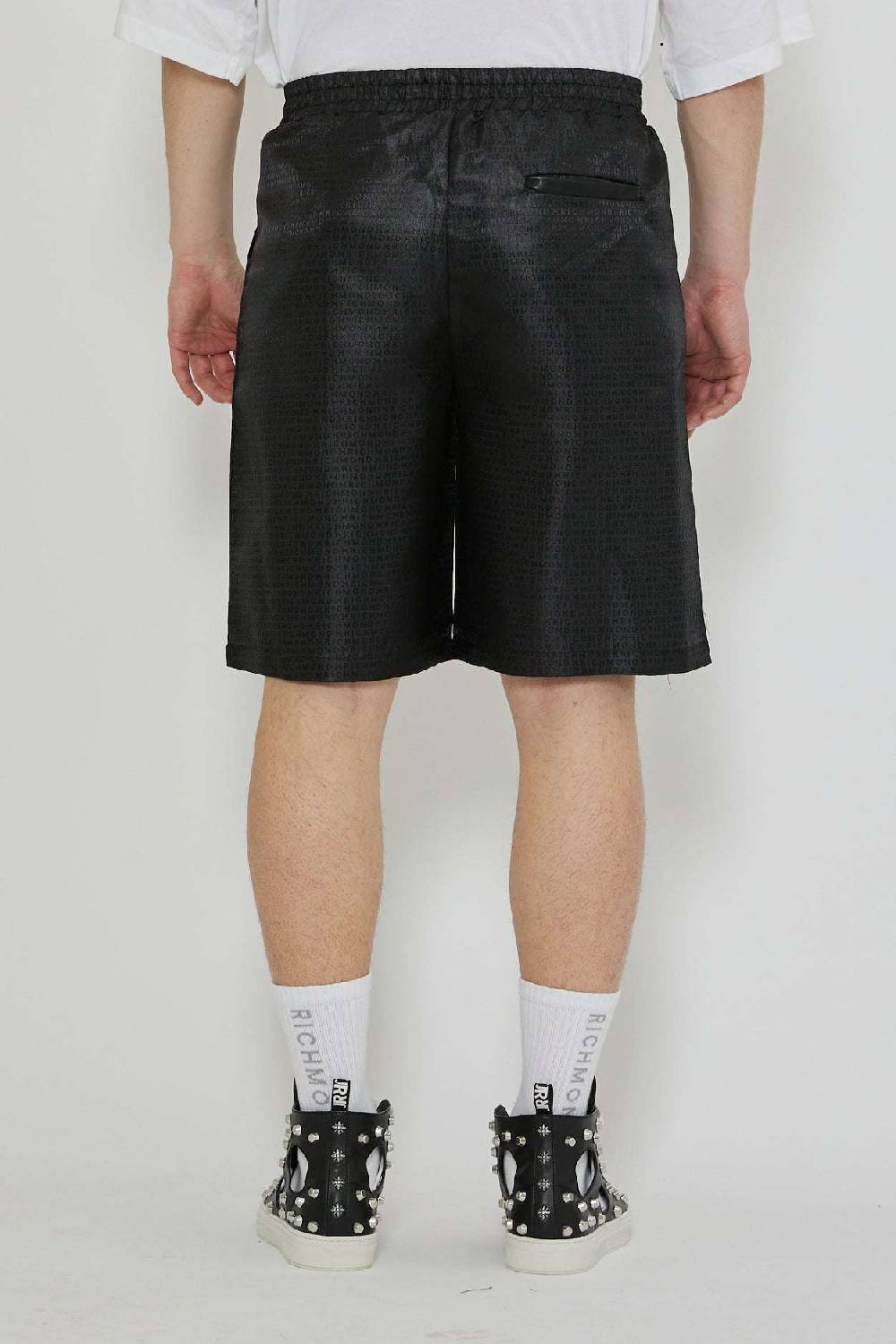 John Richmond Bermuda con logo tone sur tone Sottocosto