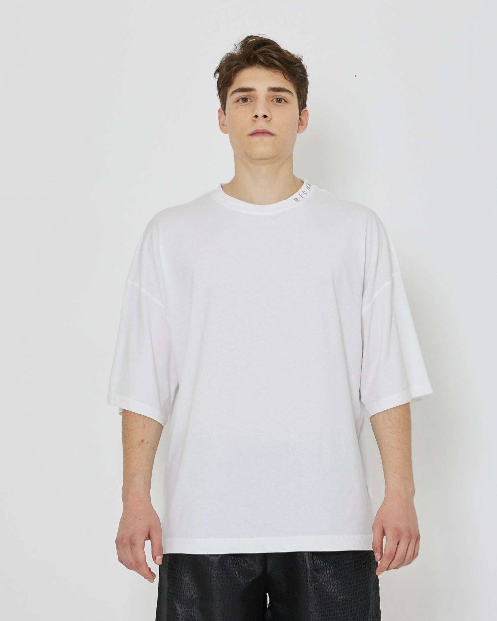John Richmond T-shirt over con logo sullo scollo Economico