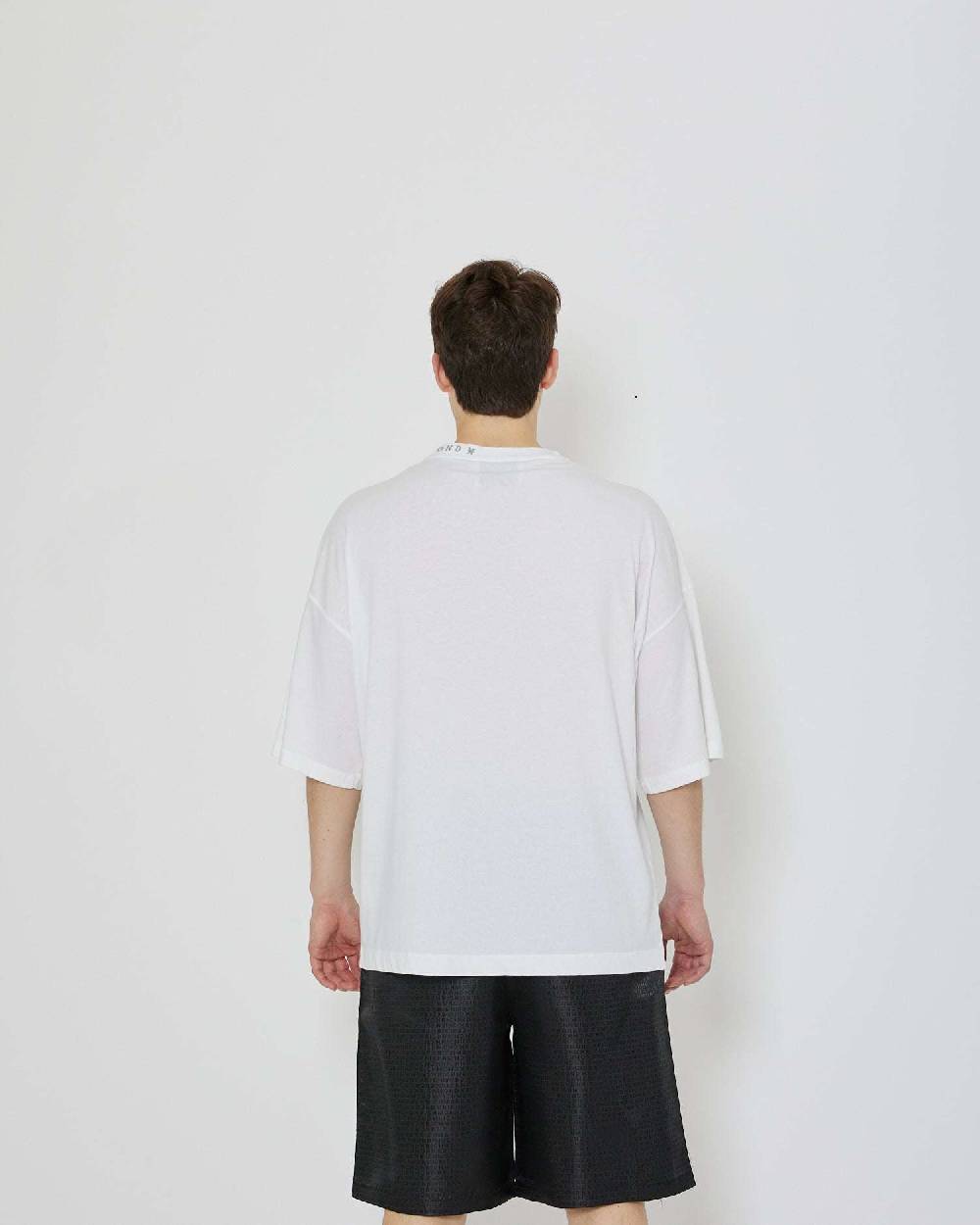 John Richmond T-shirt over con logo sullo scollo Economico