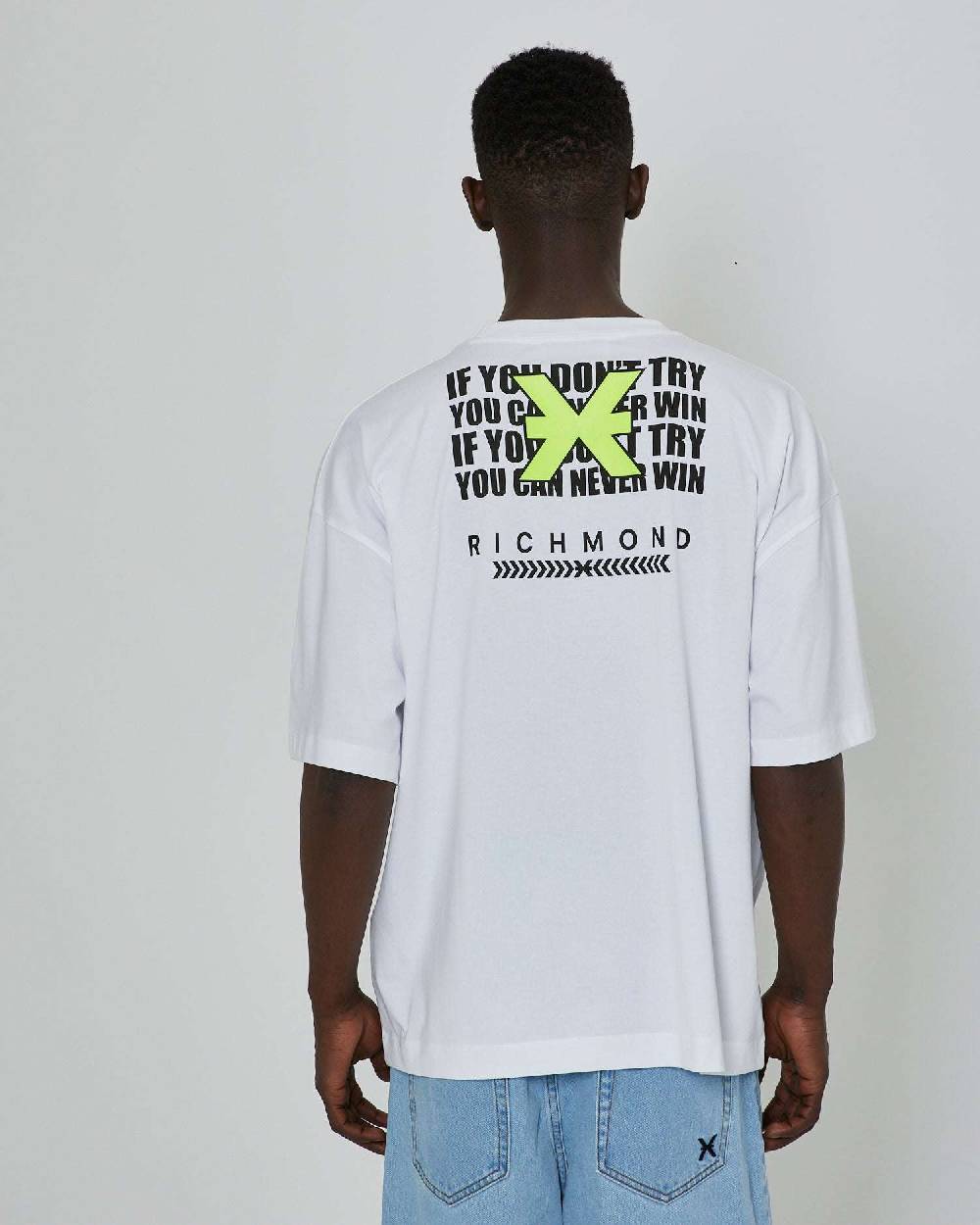 John Richmond T-shirt over con stampa ricamata sul retro Vendita Economica