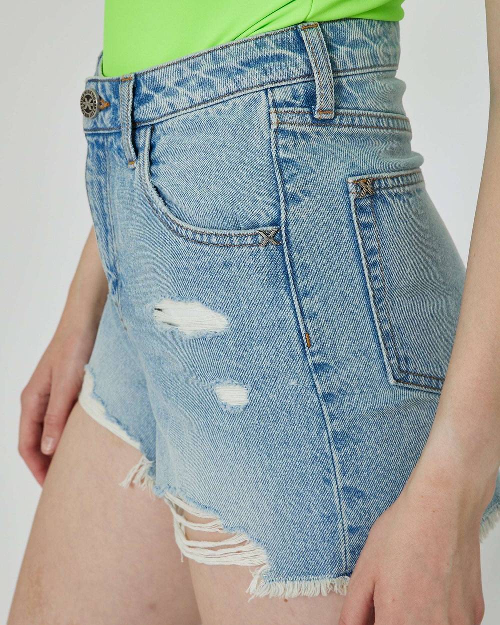 John Richmond Shorts in denim lavaggio chiaro Moda