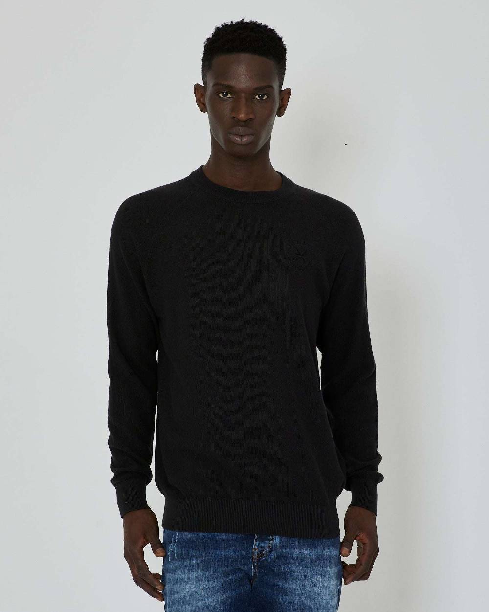 John Richmond Maglia con logo ricamato tone sur tone Convenienza
