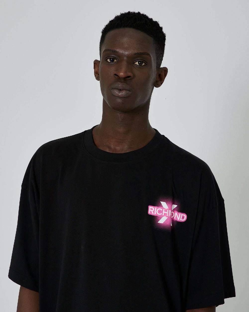 John Richmond T-shirt con grafica applicata sul retro e logo impresso sul davanti Outlet