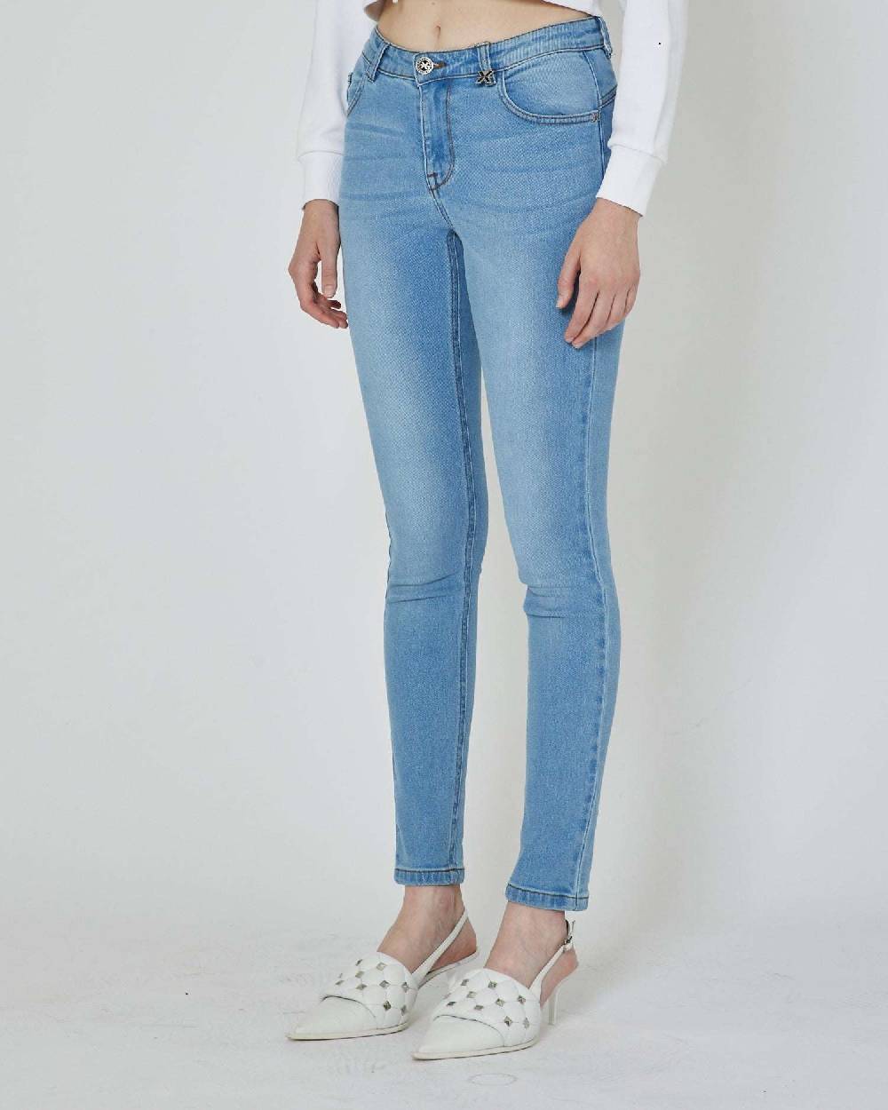 John Richmond Jeans slim con logo ricamato sul retro Acquista Ora