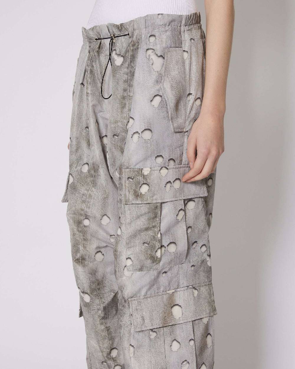 John Richmond Pantaloni regular con pattern Sconto