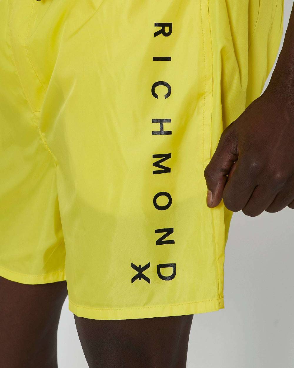 John Richmond Costume con logo sul davanti Ultimi tre giorni