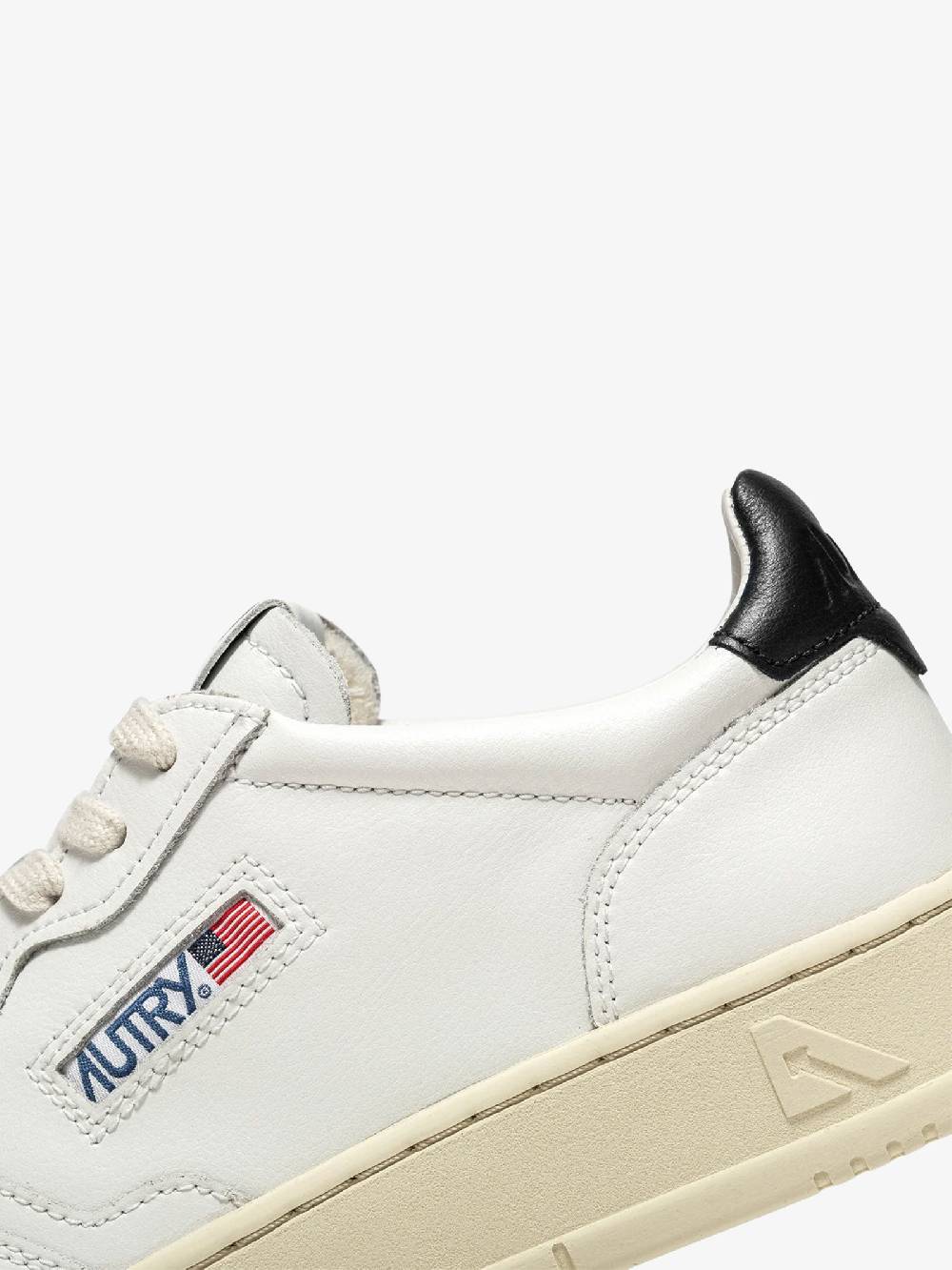 AUTRY Sneakers AULW donna in pelle bianco/nero Negozi Online