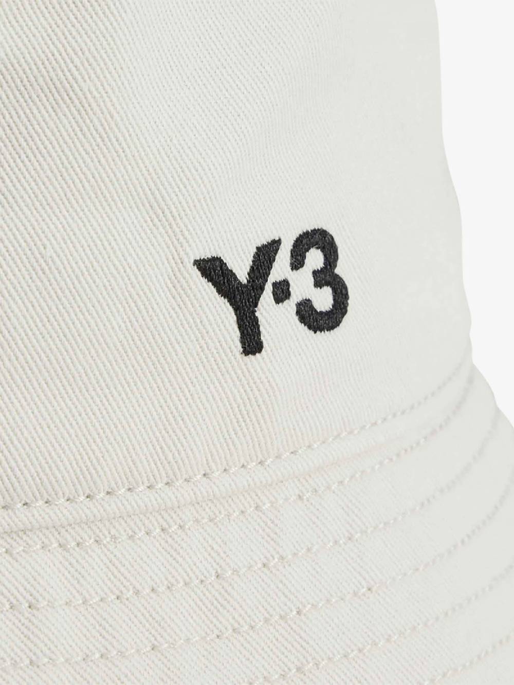Y-3 Cappello da pescatore IX7001 con logo talco Promozione Limitata