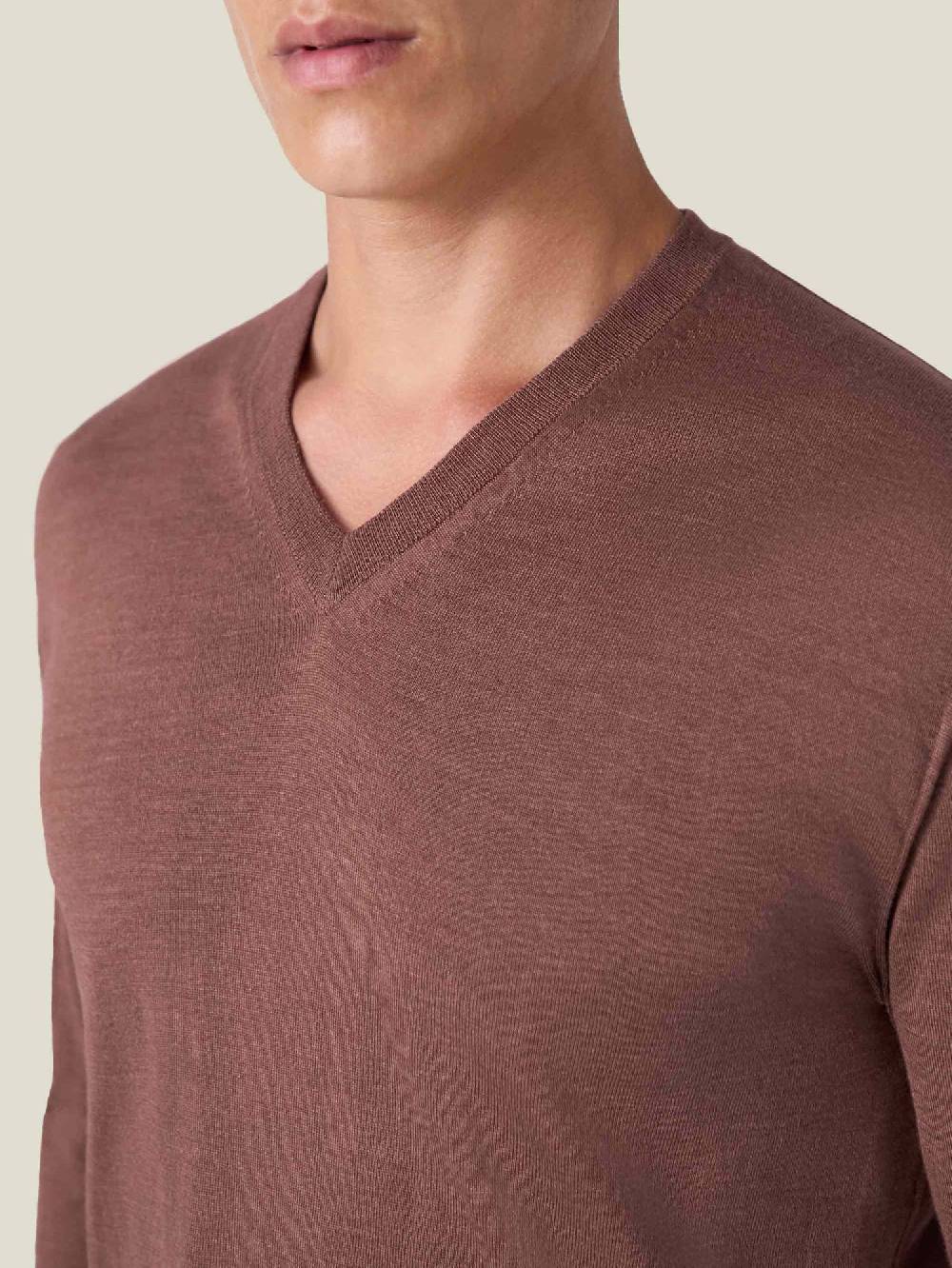 Luca Faloni Scollo a VSeta-Cashmere Consegna Veloce