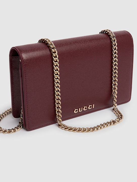 Luisaviaroma Portafoglio Gucci Script in pelle con catena Vendita