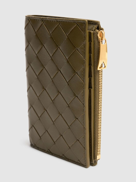 Luisaviaroma Medium Intrecciato 15 leather wallet Acquista Ora