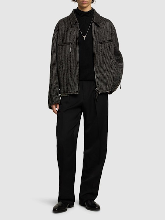 Luisaviaroma Pantaloni dritti in gabardina di lana con pinces Latest stili