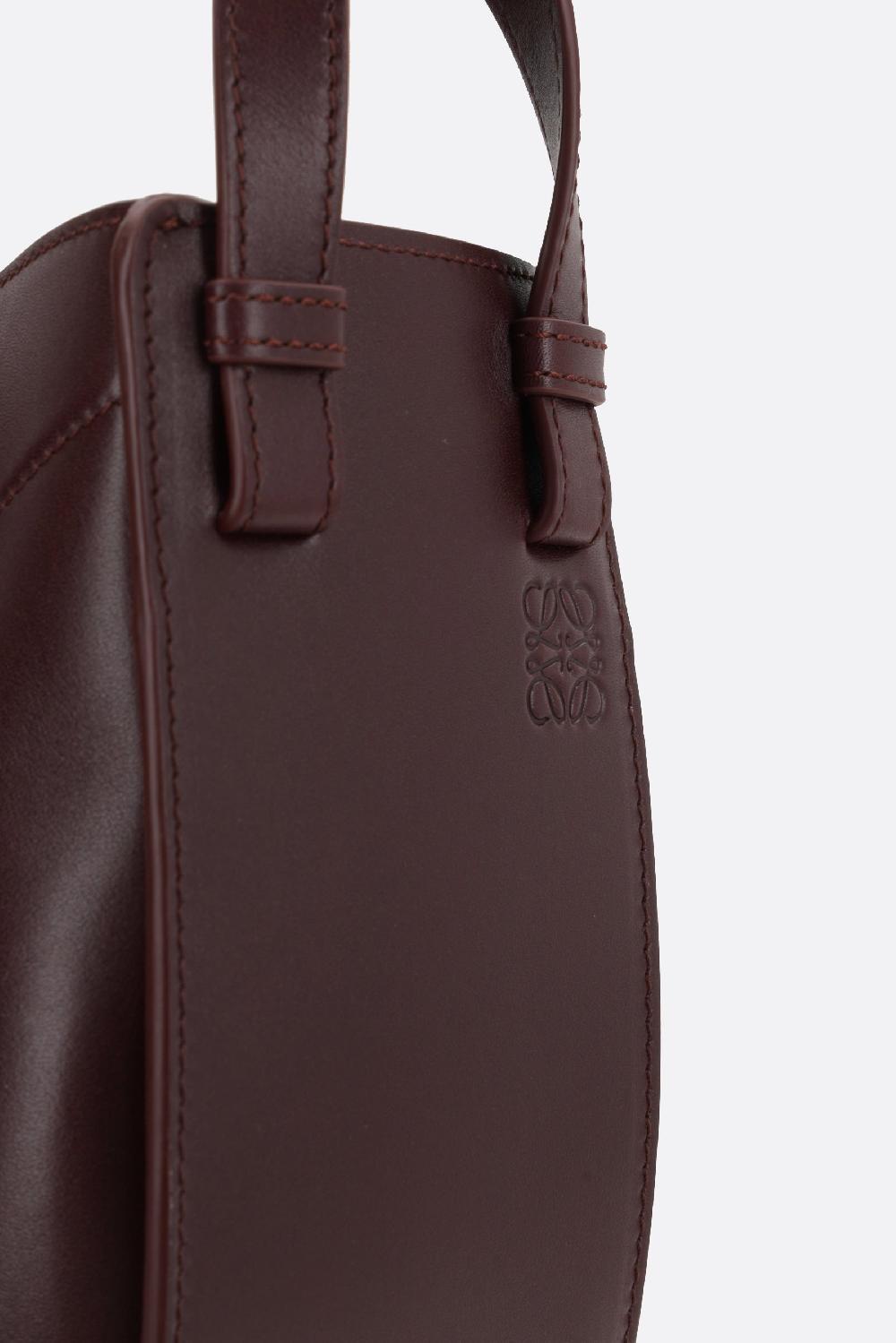 LOEWE borsa a mano Hammock Slice in pelle lucida Vendite Flash