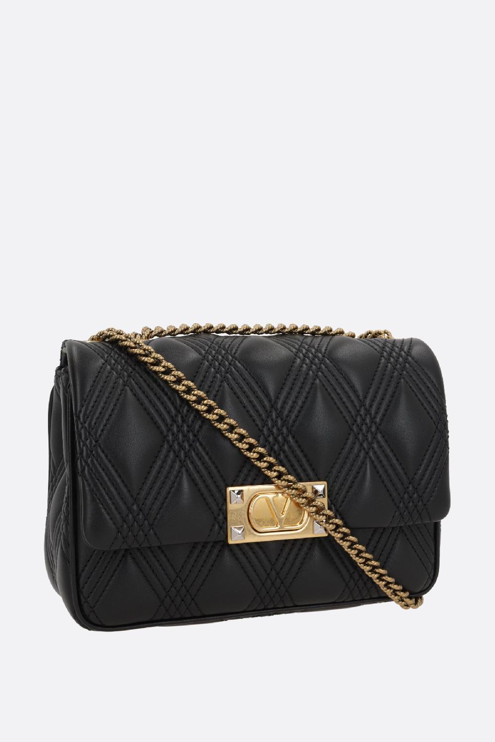 VALENTINO GARAVANI borsa a spalla Quiltie 67 media in nappa matelassé Convenienza