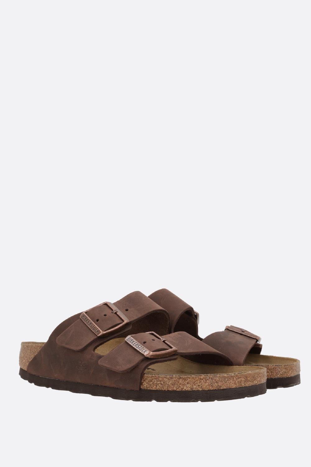 BIRKENSTOCK sandalo flat Arizona BS in pelle oliata (Narrow Fit) In Vendita