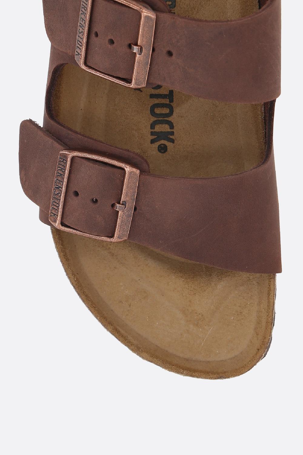 BIRKENSTOCK sandalo flat Arizona BS in pelle oliata (Narrow Fit) In Vendita