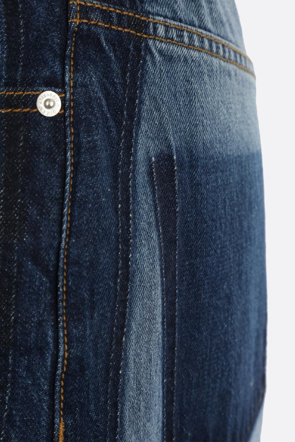 ALEXANDER McQUEEN jeans a gamba larga in denim Offerte