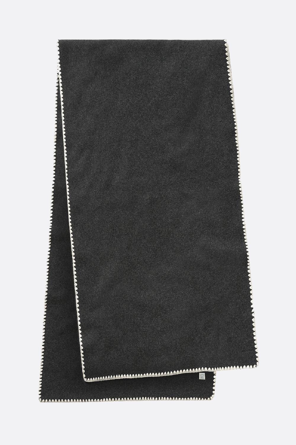 TOTEME sciarpa in lana e cashmere con ricamo Outlet