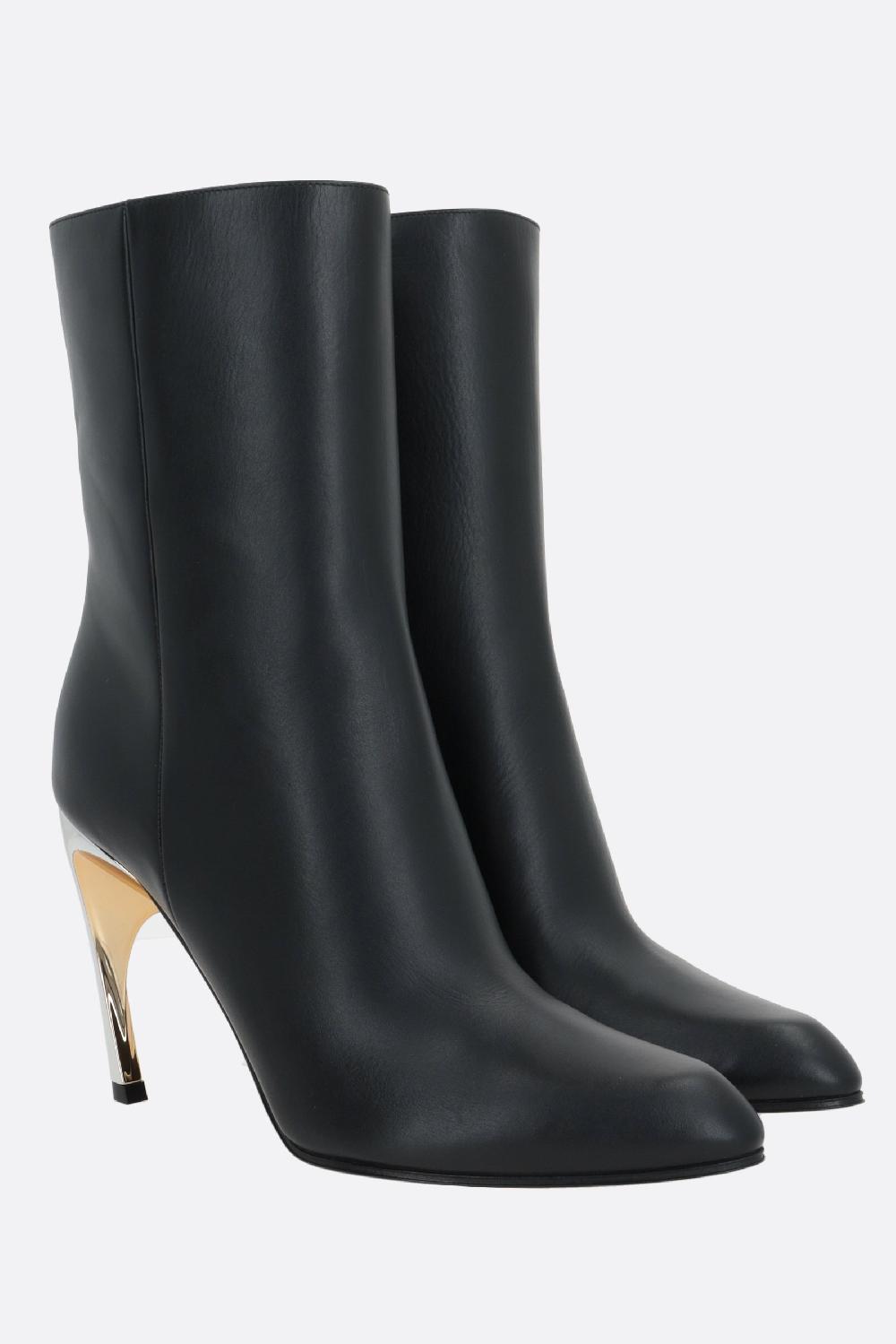 ALEXANDER McQUEEN stivaletto Armadillo in pelle liscia In Vendita