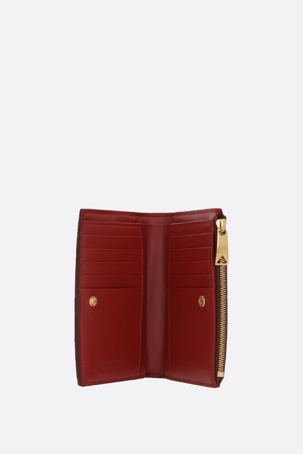 BOTTEGA VENETA portafoglio bi-fold medio Cassette in Maxi Intrecciato nappa Vendite Flash