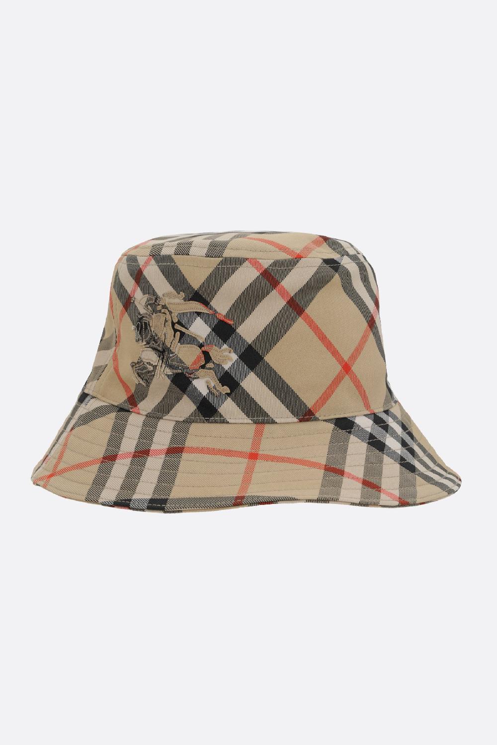 BURBERRY cloche in nylon stampa Check Offerta San Valentino
