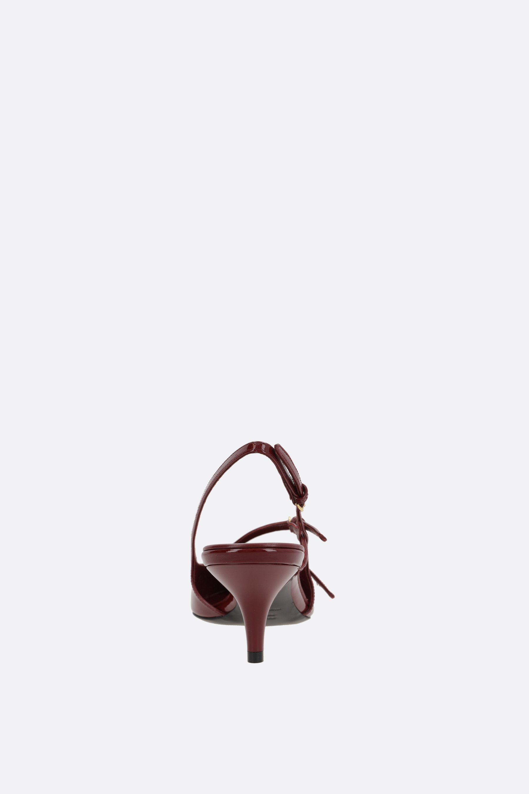 MIU MIU slingback in vernice con fibbie Offerta Anniversario