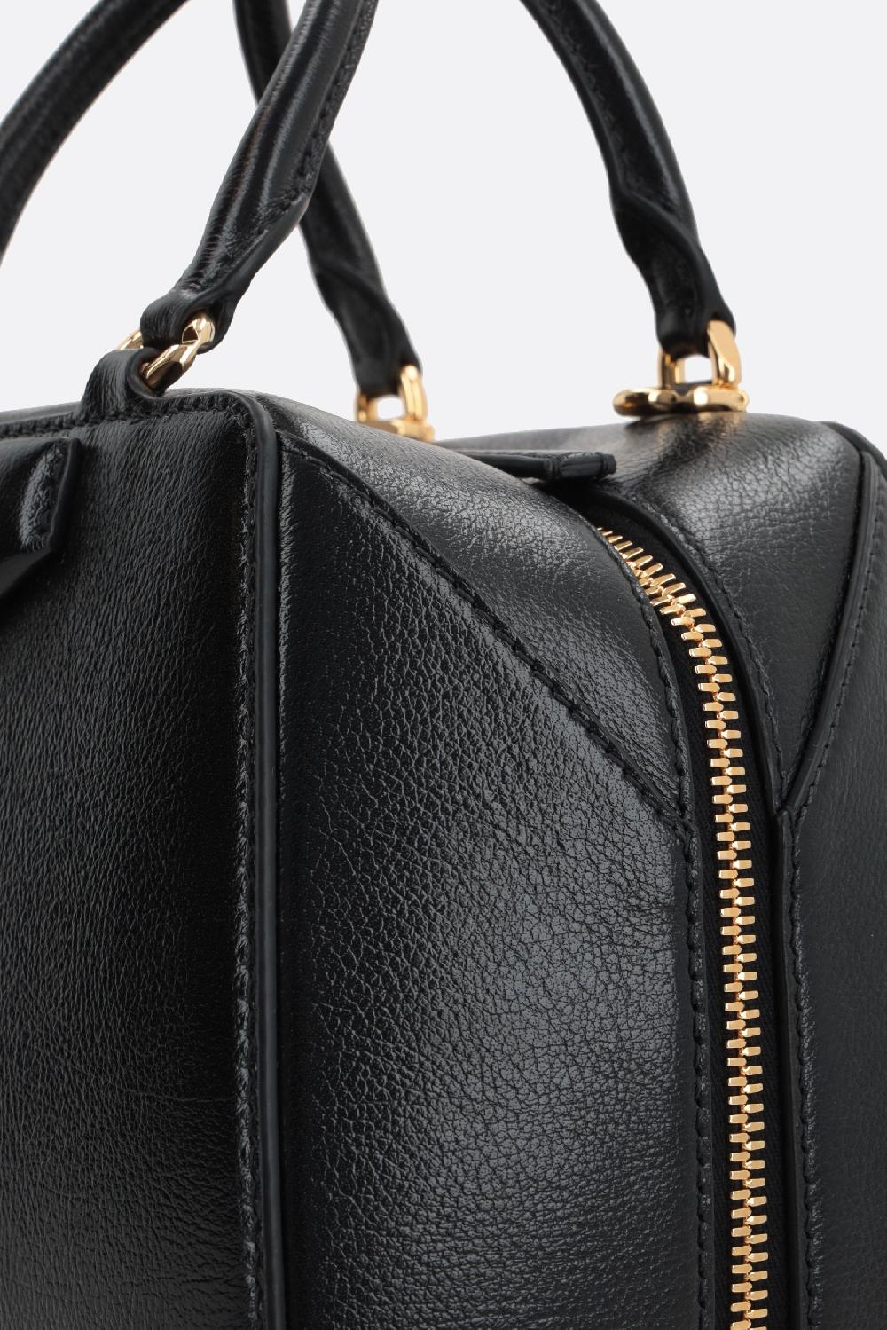 GIVENCHY borsa a mano Antigona Cube mini in pelle martellata Offerta migliore