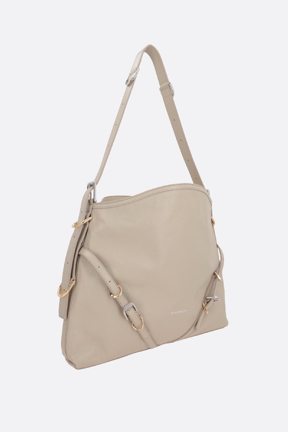 GIVENCHY borsa a spalla Voyou media in pelle martellata Offerta temporanea