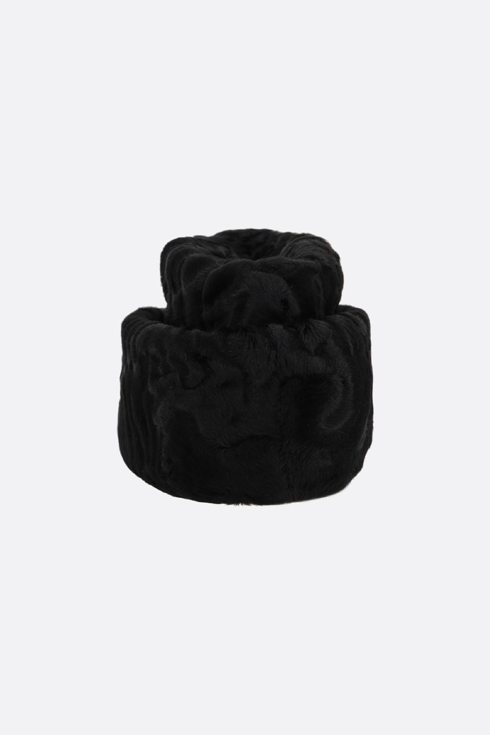 PRADA cappello in astrakan Comprane uno, ottenene uno gratis