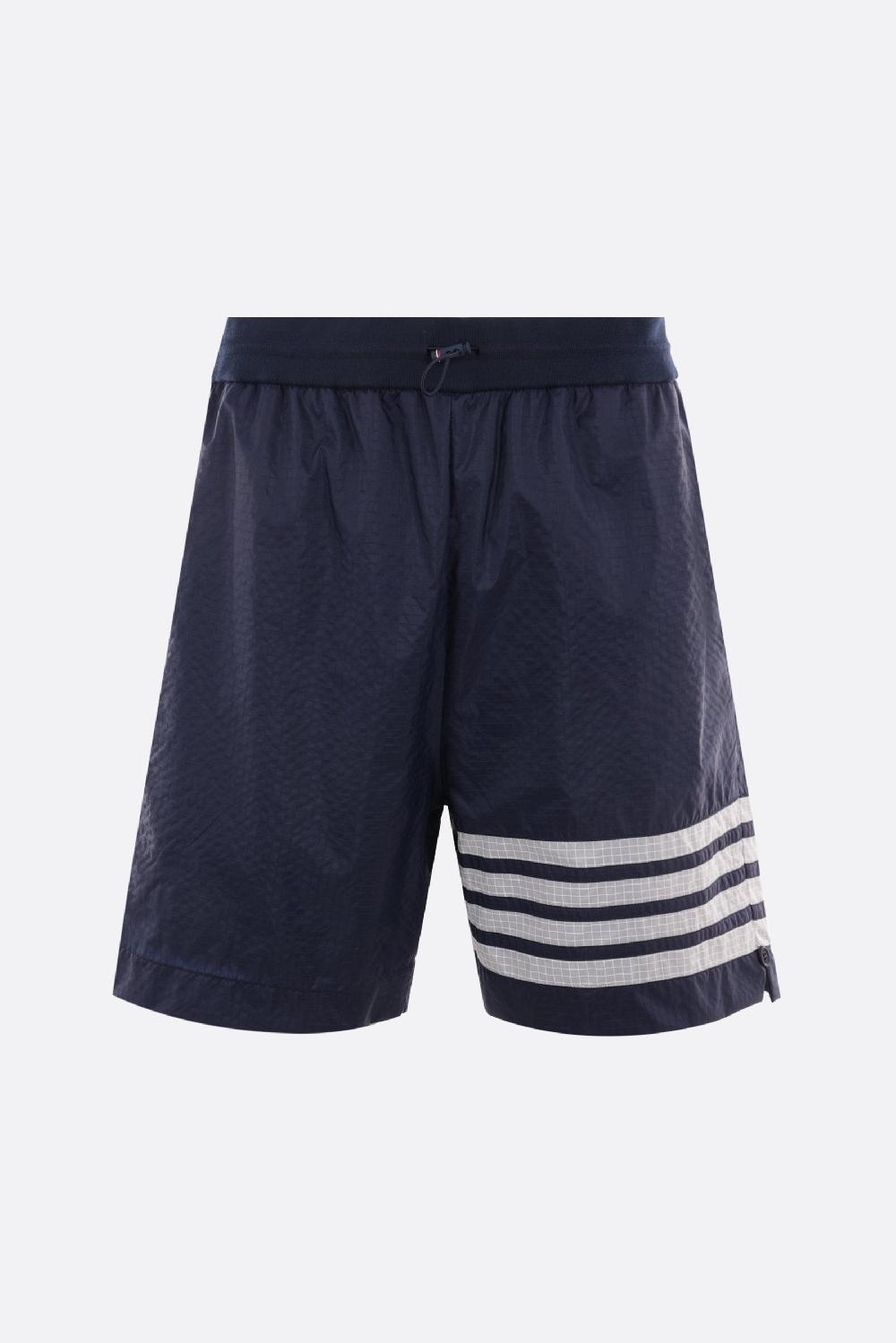 THOM BROWNE pantalone corto in nylon ripstop Fornitura limitata