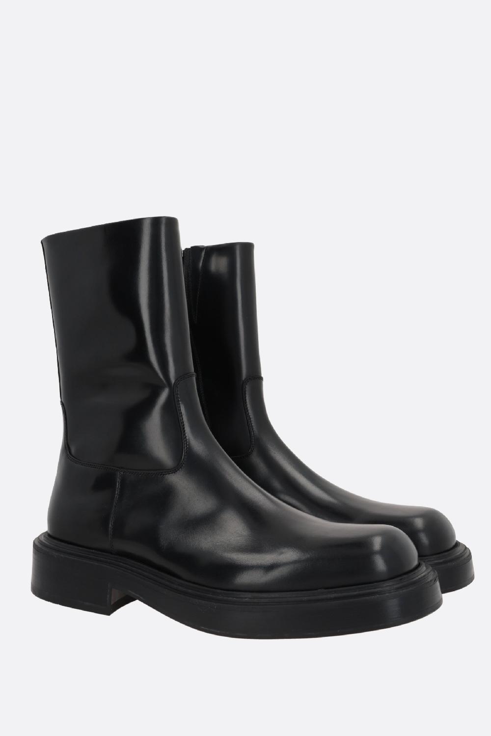FERRAGAMO stivaletto Formia in pelle spazzolata Smaltimento dello stoccaggio