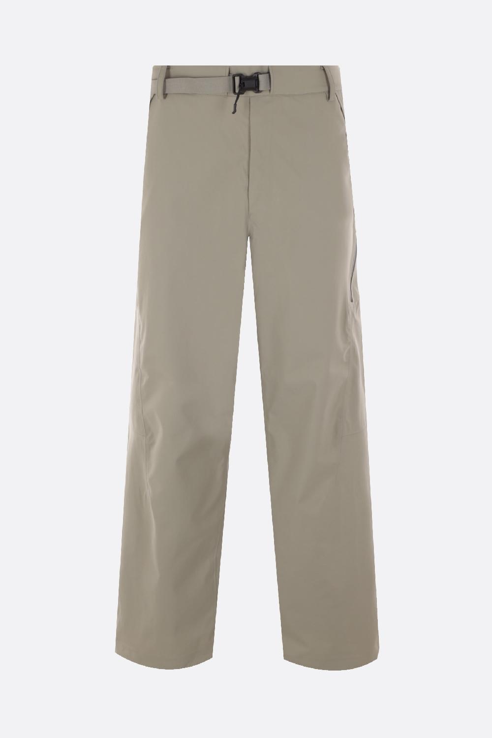 C.P. COMPANY pantalone cargo in GORE-TEX® Infinitum Fino Al -60%