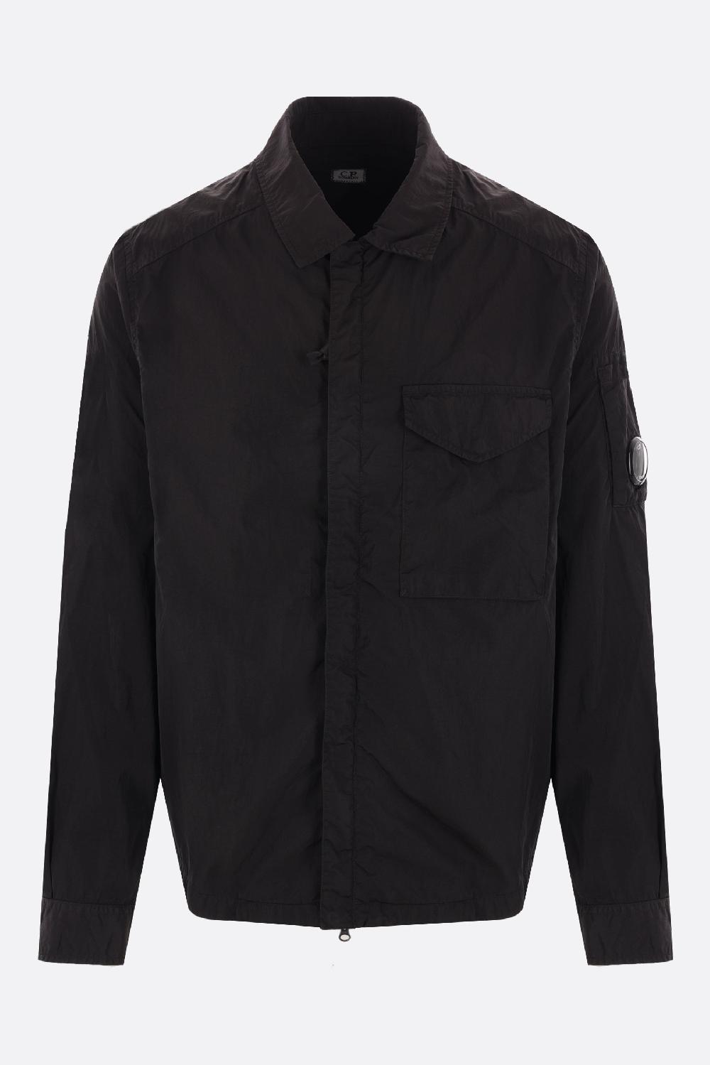 C.P. COMPANY giacca camicia Lens realizzata in tessuto Chrome-R Ritorno libero