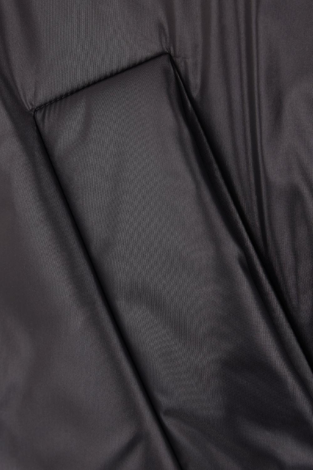 VALENTINO GARAVANI giubbotto imbottito in nylon con V Detail Solo un giorno rimasto