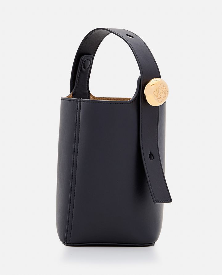 Loewe MINI PEBBLE BUCKET BORSA IN PELLE Negozio